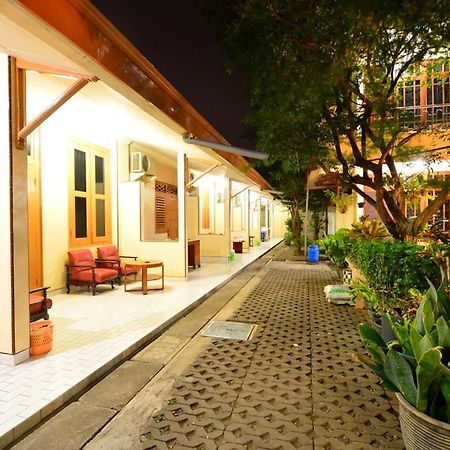 Hotel Paviljoen Surabaia Exterior foto
